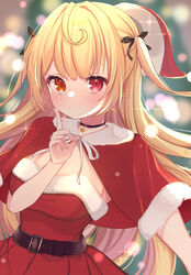  absurdres alternate_costume alternate_hairstyle belt black_belt black_choker blonde_hair blurry blush bokeh breasts capelet choker closed_mouth depth_of_field dress female fur-trimmed_capelet fur_trim hair_intakes hand_up hat highres hoshikawa_sara index_finger_raised light_particles long_hair looking_at_viewer nijisanji oguraponti orange_eyes parted_bangs red_dress red_eyes red_hat santa_dress santa_hat sleeveless sleeveless_dress solo two_side_up upper_body virtual_youtuber 