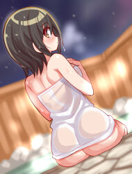  ass back black_hair blurry blurry_background blush butt_crack closed_mouth cougar_(cougar1404) covering_breasts covering_privates depth_of_field female from_behind light_frown looking_at_viewer looking_back naked_towel night night_sky onsen original see-through short_hair sitting sky solo steam towel wet yellow_eyes 