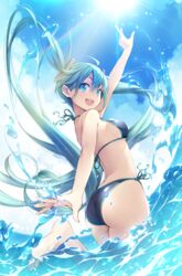  :d aqua_eyes aqua_hair arm_up ass barefoot bikini black_bikini blue_sky breasts cloud commentary day feet female floating_hair from_behind halterneck hatsune_miku highres leg_up long_hair looking_at_viewer looking_back matsuuni medium_breasts ocean open_mouth outdoors side-tie_bikini_bottom sideboob sky smile soles solo splashing standing standing_on_one_leg string_bikini sun swimsuit toes twintails very_long_hair vocaloid wading water 