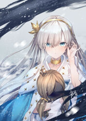  anastasia_(fate) blue_eyes blush breasts cape collarbone commentary crown doll dress fate/grand_order fate_(series) female fur_trim gogatsu_fukuin hair_between_eyes hair_ornament hair_over_one_eye hairband highres holding hugging_object jewelry long_hair looking_at_viewer mini_crown parted_lips royal_robe solo symbol-only_commentary teeth translation_request very_long_hair viy_(fate) white_dress white_hair 