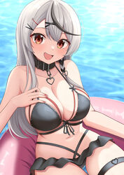  9696k absurdres bikini bikini_skirt black_bikini black_collar black_hair breasts cleavage collar double_bikini female grey_hair hair_ornament hairpin hand_on_own_chest heart_o-ring highres hololive innertube large_breasts long_hair looking_at_viewer multicolored_hair nail_polish navel o-ring o-ring_thigh_strap oerba_yun_fang open_mouth red_bikini red_eyes red_nails sakamata_chloe smile solo streaked_hair swim_ring swimsuit thigh_strap virtual_youtuber water x_hair_ornament 