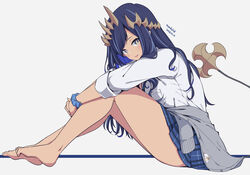  artist_name bare_legs barefoot blue_scrunchie blue_skirt brown_eyes cardigan cardigan_around_waist clothes_around_waist commentary_request dated female grey_background grey_cardigan kichihachi knees_up legs long_hair long_sleeves looking_at_viewer multicolored_hair nanashi_inc. scrunchie shimamura_charlotte shirt simple_background skirt solo tail toe_scrunch toes two-tone_hair virtual_youtuber white_shirt wrist_scrunchie 