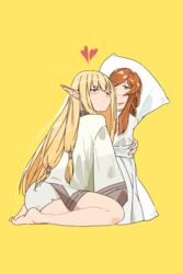  absurdres barefoot blonde_hair character_print commentary dakimakura_(object) elf feet female flamme_(sousou_no_frieren) frown full_body hair_tubes half-closed_eyes heart highres hugging_object kneeling long_hair low-tied_sidelocks misskiwi pillow pillow_hug pointy_ears red_eyes robe serie_(sousou_no_frieren) simple_background solo sousou_no_frieren very_long_hair white_robe yellow_background 