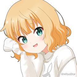  :d blonde_hair blush commentary_request female gochuumon_wa_usagi_desu_ka? green_eyes hand_up head_tilt kirima_syaro long_hair looking_at_viewer mitya open_mouth simple_background sleeves_past_fingers sleeves_past_wrists smile solo sweater twitter_username upper_body white_background white_sweater 