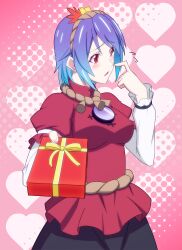  blush commentary_request embarrassed female gift h-new heart leaf mirror photoshop_(medium) purple_hair red_eyes rope shimenawa short_hair slit_pupils solo touhou valentine yasaka_kanako 