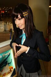  alodia_gosiengfiao cosplay heart heart_hands hirasawa_yui k-on! lowres photo school_uniform 