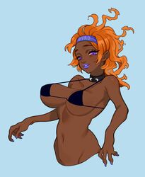  bikini bikini_top_only black_bikini blue_background blue_headband blue_lips blue_nails borrowed_character breasts dark-skinned_female dark_skin female headband highres large_breasts long_hair navel orange_hair original parted_lips porqueloin purple_eyes simple_background smile solo swimsuit upper_body 