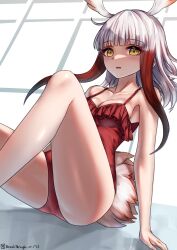  alternate_costume bare_arms bare_legs bare_shoulders bird_girl bird_tail bird_wings blush collarbone female head_wings highres japanese_crested_ibis_(kemono_friends) kemono_friends multicolored_hair one-piece_swimsuit red_hair red_one-piece_swimsuit riro_(breakthrough_rr) short_hair sidelocks sitting solo spaghetti_strap swimsuit tail white_hair wings yellow_eyes 