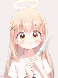  absurdres angel blonde_hair female golden_eyes hair_ornament hairpin halo haruiroha highres holding holding_knife knife light_blush light_smile long_hair looking_at_viewer original solo traditional_halo 