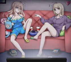  2girls 7cs_(congchuabuoito) ahoge akamatsu_kaede alternate_costume antenna_hair bare_legs bare_shoulders blonde_hair blue_shorts breasts character_print collarbone commentary couch danganronpa_(series) danganronpa_v3:_killing_harmony detached_sleeves english_commentary food hair_between_eyes heart highres indoors iruma_miu knee_up large_breasts long_hair mixed-language_commentary multiple_girls musical_note niko_niko_happy pillow popcorn purple_shirt shirt short_sleeves shorts sitting smile spongebob_squarepants spongebob_squarepants_(series) stuffed_animal stuffed_mouse stuffed_toy the_spongebob_squarepants_movie 