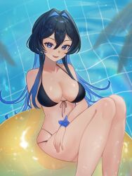  absurdres bikini black_bikini black_hair blue_eyes blue_hair breasts front-tie_bikini_top front-tie_top highres hololive hololive_english large_breasts looking_at_viewer multicolored_hair ouro_kronii senada37 sitting smile swim_ring swimsuit two-tone_hair virtual_youtuber 