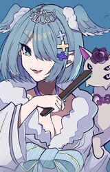  animal_on_shoulder blue_background blue_eyes blue_hair breasts cleavage dragon elira_pendora elira_pendora_(2nd_costume) english_commentary female fur_trim grey_kimono hair_behind_ear hand_fan head_tilt head_wings highres holding holding_fan japanese_clothes kimono medium_breasts mentally_deficient nijisanji nijisanji_en off_shoulder official_alternate_costume pikl_(elira_pendora) portrait smile solo tiara virtual_youtuber wings 