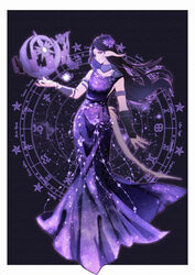  aquarius_(symbol) armlet astrologian_(final_fantasy) au_ra black_hair border bracer cancer_(symbol) capricorn_(symbol) card chinese_commentary commentary constellation dragon_horns dragon_tail female final_fantasy final_fantasy_xiv forehead full_body gemini_(symbol) highres horns laurel_crown leo_(symbol) long_hair lyra-kotto pisces_(symbol) purple_eyes sagittarius_(symbol) scales scorpio_(symbol) sleeveless solo tail warrior_of_light_(ff14) white_border zodiac_wheel 