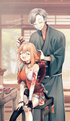  1boy :d ^_^ absurdres arm_tattoo bandaged_arm bandages black_sash blonde_hair blurry blurry_background blush breasts brushing_another&#039;s_hair brushing_hair chest_sarashi chest_tattoo choker cleavage closed_eyes collarbone comb commentary_request eyeshadow father_and_daughter female genshin_impact grey_hair grey_kimono hadanugi_dousa hair_between_eyes hair_down hairdressing hand_up happy highres holding holding_another&#039;s_hair holding_comb japanese_clothes jewelry kimono korean_commentary long_hair long_sleeves makeup medium_breasts naganohara_ryuunosuke obi obijime old old_man open_mouth orange_kimono outline pendant pendant_choker red_choker red_eyeshadow rope sarashi sash second-party_source seigaiha shimenawa short_hair short_sleeves sidelocks single_bare_shoulder sitting smile standing tamaya_yoi tattoo teeth upper_teeth_only vision_(genshin_impact) white_outline wide_sleeves yoimiya_(genshin_impact) 