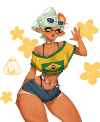  +_+ bikini bikini_under_clothes black_shorts blue_bikini blush brazilian_flag brazilian_flag_print brazilian_miku brazilian_miku_(cosplay) breasts cosplay cowboy_shot domino_mask female flower grey_hair hair_flower hair_ornament hand_up hatsune_miku large_breasts little123blood looking_at_viewer marie_(splatoon) mask midriff navel off-shoulder_shirt off_shoulder open_mouth pointy_ears print_shirt red_flower shirt short_sleeves shorts shorts_tan solo splatoon_(series) splatoon_1 sunglasses swimsuit tan tanlines tentacle_hair vocaloid white-framed_eyewear white_background yellow_eyes yellow_shirt 