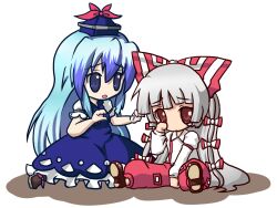  2girls bad_id bad_pixiv_id blue_eyes blue_hair brown_hair chibi dress fujiwara_no_mokou fushigi_ebi grey_hair kamishirasawa_keine long_hair multiple_girls red_eyes simple_background sitting suspenders tears touhou white_background wiping_tears 