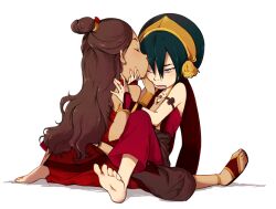  avatar blush katara kissing toph_bei_fong yuri 