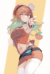  ;) beret blush breasts colored_inner_hair cowboy_shot crop_top detached_sleeves earrings feather_earrings feathers female green_hair grin hat highres hololive hololive_english jewelry kotori_(takanashi_kiara) large_breasts looking_at_viewer midriff multicolored_hair navel one_eye_closed orange_hair orange_hat orange_skirt pink_eyes shin_no_tenpii simple_background skirt smile solo standing takanashi_kiara takanashi_kiara_(1st_costume) thighhighs v virtual_youtuber white_hat white_thighhighs 