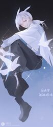  1boy absurdres bird cape chiyubaiyuansr dove frown full_body glint highres long_sleeves looking_at_viewer male_focus mimizuku_(sky:_children_of_the_light) ponytail shirt sidelocks sky:_children_of_the_light solo sparkle white_bird white_hair white_shirt 