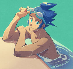  1boy adjusting_eyewear aqua_eyes blue_hair commentary_request goggles green_background looking_to_the_side male_focus marlon_(pokemon) momoji_(lobolobo2010) parted_lips pokemon pokemon_bw2 short_hair smile solo topless_male water wet 