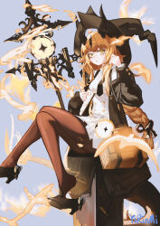  arknights bag black_hat black_jacket black_necktie black_pantyhose blonde_hair book braid dragon_girl dragon_horns dragon_tail dress female flame-tipped_tail green_eyes hair_ornament hand_up hat highres holding holding_staff horns horns_through_headwear jacket long_hair long_sleeves looking_at_viewer necktie off_shoulder official_alternate_costume pantyhose parted_lips reed_(arknights) reed_the_flame_shadow_(arknights) reed_the_flame_shadow_(curator)_(arknights) shirt smile solo staff tail white_dress white_shirt witch_hat ysrinmi 