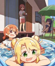  4girls :3 :d arms_up barefoot blonde_hair blue_eyes blue_hair blush brown_eyes brown_hair chair commentary day double_bun flower food green_eyes green_umbrella gym_shorts gym_uniform hair_between_eyes hair_bun hair_flower hair_ornament hair_over_one_eye hands_up happy highres himesaka_noa holding holding_tray hoshino_hinata hoshino_miyako_(wataten) long_hair looking_at_another looking_to_the_side manse multiple_girls oerba_yun_fang on_chair open_mouth outdoors parasol partially_submerged pink_flower red_shorts school_swimsuit shadow shaved_ice shirosaki_hana shirt short_hair short_ponytail short_sleeves shorts sitting skin_fang smile swimsuit thick_eyebrows tray umbrella very_long_hair wading_pool watashi_ni_tenshi_ga_maiorita! water white_shirt 