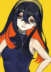  absurdres alternate_costume bags_under_eyes black_hair breasts carmine_(pokemon) commentary_request crossed_bangs female hair_between_eyes hairband highres long_hair mole mole_under_eye multicolored_hair okitsuma orange_hair parted_lips pokemon pokemon_sv shirt simple_background solo two-tone_hair upper_body yellow_background yellow_eyes yellow_hairband 