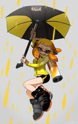  agent_4_(splatoon) artist_name bike_shorts black_footwear black_shorts blunt_bangs commentary fangs female headgear hero_brella_(splatoon) high_tops highres holding holding_weapon ink_tank_(splatoon) inkling inkling_girl inkling_player_character jacket looking_at_viewer midriff_peek navel open_mouth orange_eyes orange_hair shoes short_hair_with_long_locks shorts signature single_vertical_stripe sneakers solo splatoon_(series) squidbeak_splatoon tentacle_hair weapon yellow_jacket yeneny 