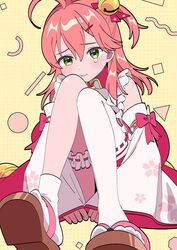  ahoge asymmetrical_legwear bell blush closed_mouth detached_sleeves female furrowed_brow green_eyes hair_bell hair_ornament hairclip highres hololive japanese_clothes kimono looking_at_viewer medium_hair nontraditional_miko one_side_up pink_hair sakura_miko sakura_miko_(1st_costume) sandals sitting sleeveless sleeveless_kimono socks soh_himitsuki solo tears thigh_strap thighhighs uneven_legwear virtual_youtuber white_kimono white_sleeves white_socks white_thighhighs wide_sleeves x_hair_ornament zouri 