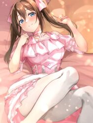  blue_eyes blush brown_hair collarbone commentary_request dress feet_out_of_frame female highres knees_up koakuma_love lens_flare light_particles looking_at_viewer love_live! love_live!_nijigasaki_high_school_idol_club lying on_back osaka_shizuku pantyhose partial_commentary pink_dress shiitake_taishi sidelocks smile solo twintails white_pantyhose 