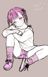  bare_shoulders brown_background circle_name closed_mouth female greyscale_with_colored_background hair_ribbon halftone head_tilt highres knee_up leg_warmers long_sleeves looking_at_viewer monochrome off-shoulder_shirt off_shoulder original pink_eyes pink_footwear pink_hair pink_leg_warmers pink_shorts ribbed_legwear ribbon rustle shirt shoelaces shoes short_hair short_shorts shorts simple_background sitting solo spot_color spread_legs twintails 