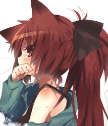  animal_ears bad_id bad_pixiv_id blush bow cat_ears female hairbow hand_to_own_mouth kemonomimi_mode long_hair mahou_shoujo_madoka_magica mahou_shoujo_madoka_magica_(anime) nochita_shin off_shoulder ponytail red_eyes red_hair sakura_kyoko shirt solo tears upper_body 