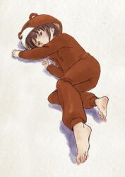  animal_costume animal_ears asymmetrical_hair barefoot bear_costume bear_ears blush brown_eyes brown_hair commentary feet female hair_tie hood hoodie iwakura_lain ken-sya lying serial_experiments_lain soles solo toes 