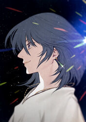  1boy black_background black_hair earrings glint highres howl_(howl_no_ugoku_shiro) howl_no_ugoku_shiro jewelry male_focus medium_hair necklace profile shirt smile solo white_shirt yumeko_(yumeyana_g) 