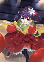  absurdres black_thighhighs boxing_gloves boxing_ring commentary_request creeper_(gametime) female flower frilled_skirt frills green_kimono grin hair_flower hair_ornament hieda_no_akyuu highres japanese_clothes kimono long_sleeves looking_at_viewer pov purple_eyes purple_hair red_sash red_skirt sash skirt smile solo standing stirrup_legwear thighhighs toeless_legwear toes touhou v-shaped_eyebrows wide_sleeves yellow_kimono 